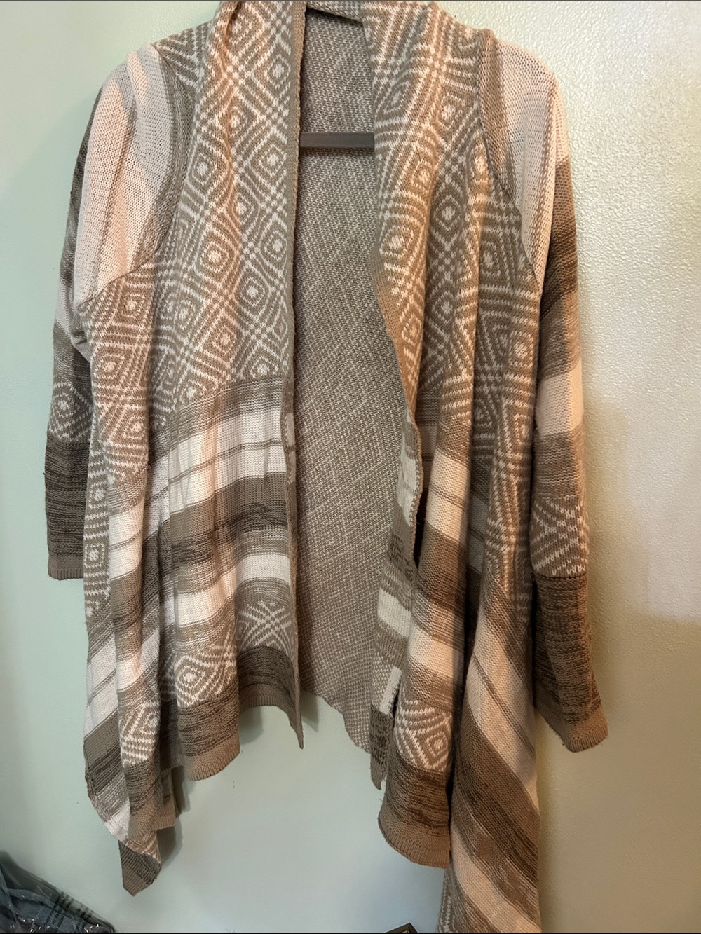 Neutral Beige & Cream Open-Front Geometric Cardigan